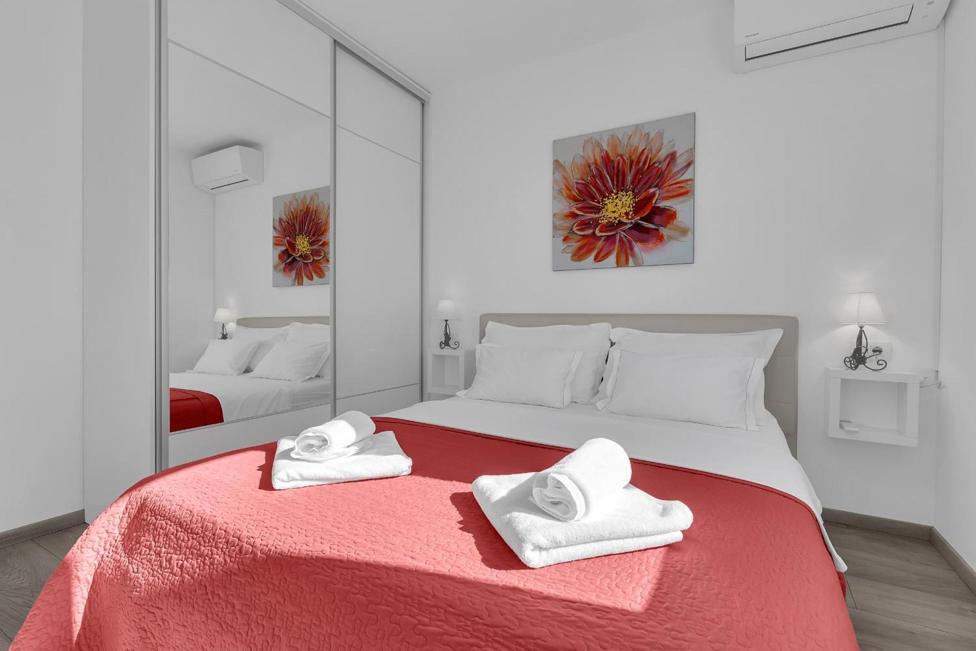 Sea View Apartments Dammi With Free Parking Макарска Экстерьер фото