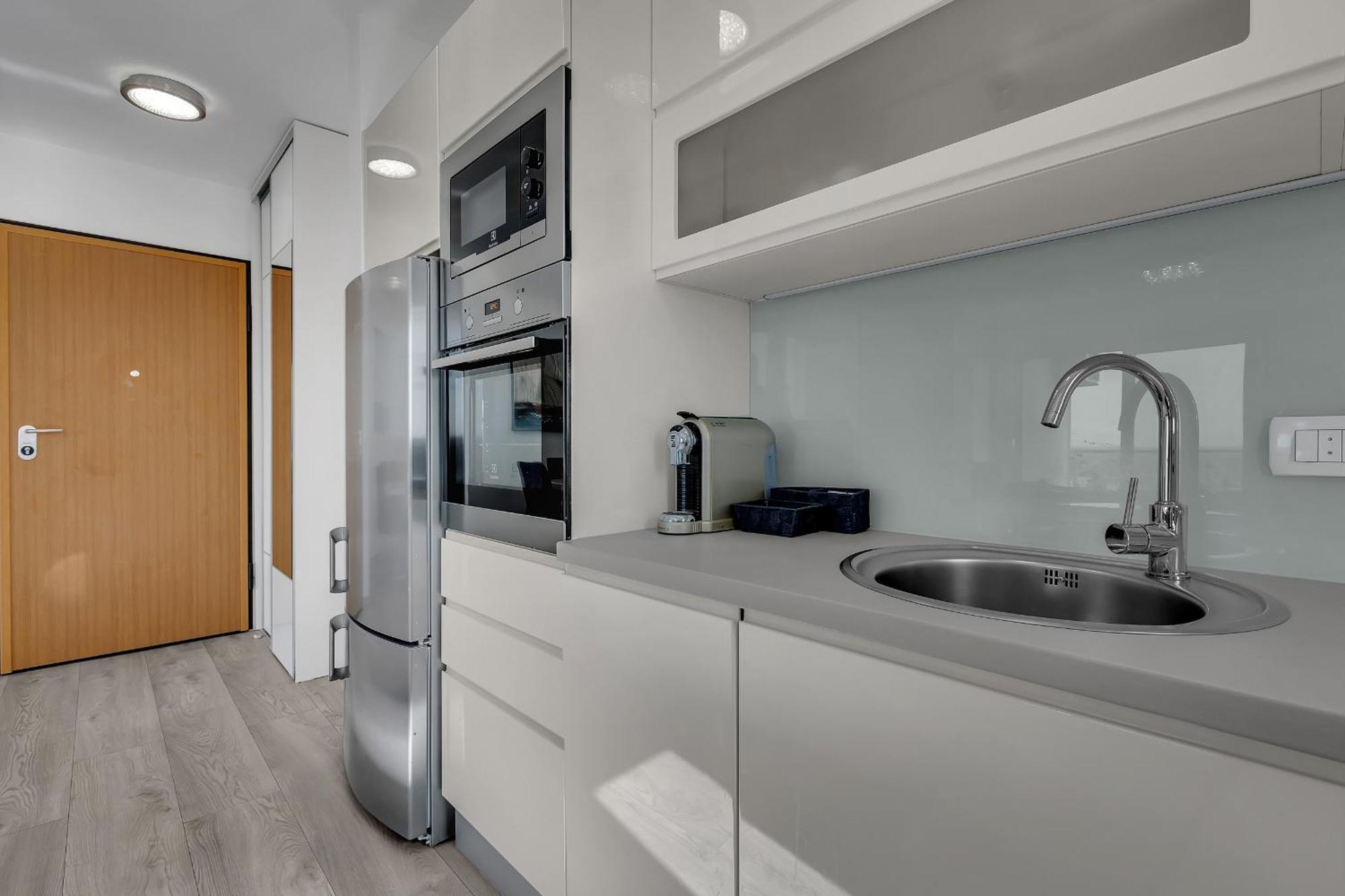Sea View Apartments Dammi With Free Parking Макарска Экстерьер фото