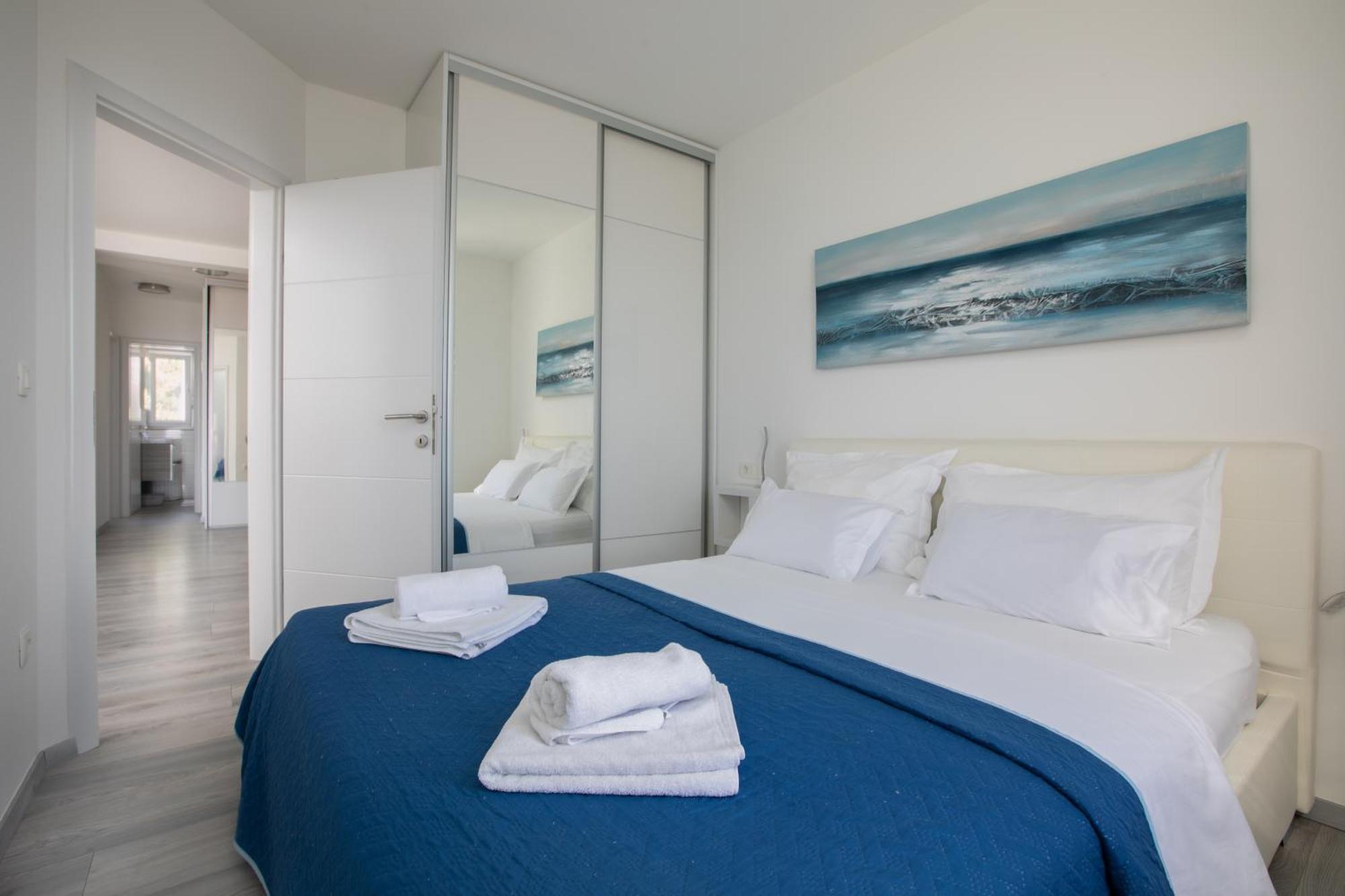 Sea View Apartments Dammi With Free Parking Макарска Экстерьер фото